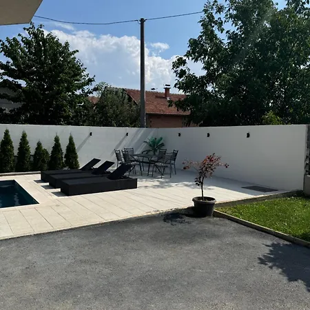 Sunrise With Swimming Pool Villa Sarajevo