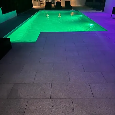 Sunrise With Swimming Pool Villa